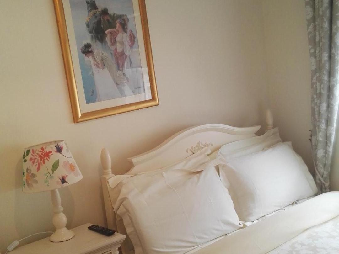 The Vee Guest Bed & Breakfast Waterford